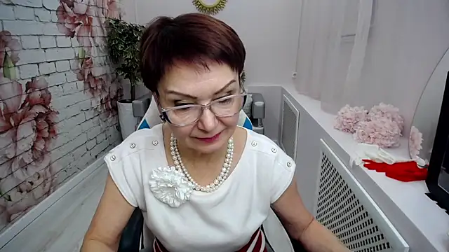 Snapshot of Cutie_Asya chatting on February 4, 11:16 am Cutie Asya online show from February 4, 11:16 am