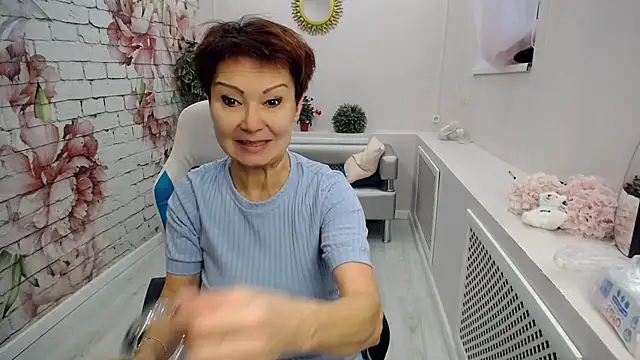 Snapshot of Cutie_Asya chatting on October 14, 4:24 am Cutie Asya online show from October 14, 4:24 am