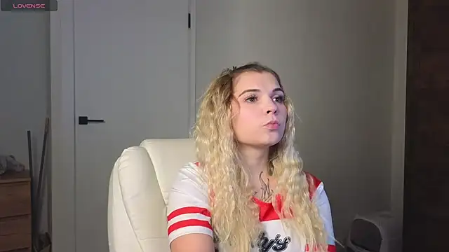 Kate Legend online show from July 22, 3:09 am