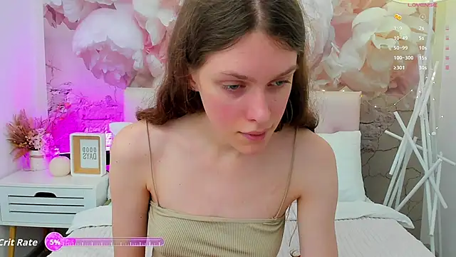 Snapshot of JaneBrowni chatting on October 31, 1:23 pm JaneBrowni online show from October 31, 1:23 pm