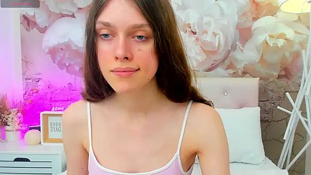 Snapshot of JaneBrowni chatting on November 2, 1:13 pm JaneBrowni online show from November 2, 1:13 pm