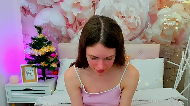 Snapshot of JaneBrowni chatting on December 17, 1:17 pm JaneBrowni online show from December 17, 1:17 pm