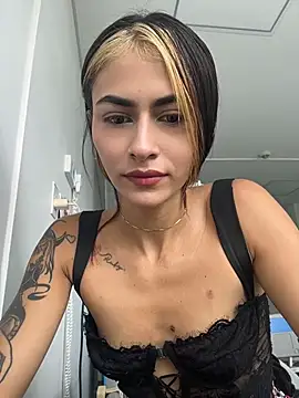 emilie xx  online show from June 25, 4:22 pm