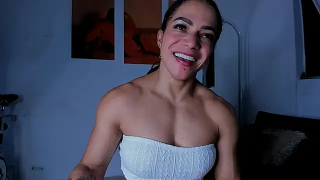 Snapshot of alexafit chatting on November 10, 7:57 pm alexafit online show from November 10, 7:57 pm