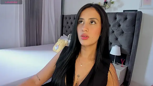 Amiirra  online show from February 18, 4:58 pm