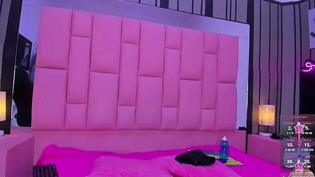 Snapshot of Brithanyslim chatting on December 21, 11:02 pm Brithanyslim online show from December 21, 11:02 pm