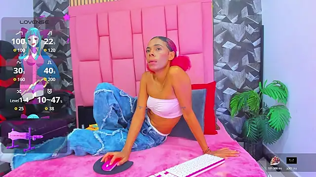 Brithanyslim online show from May 12, 7:33 pm