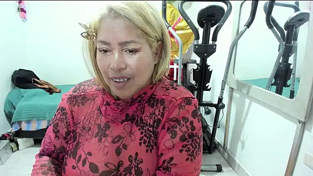 Snapshot of anubys_godes chatting on January 9, 1:45 pm anubys godes online show from January 9, 1:45 pm