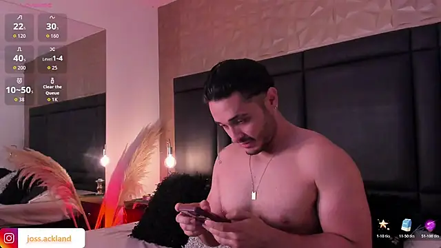 JossAckland online show from December 17, 7:53 pm