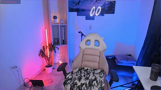 Snapshot of odelei chatting on November 8, 10:41 pm odelei online show from November 8, 10:41 pm