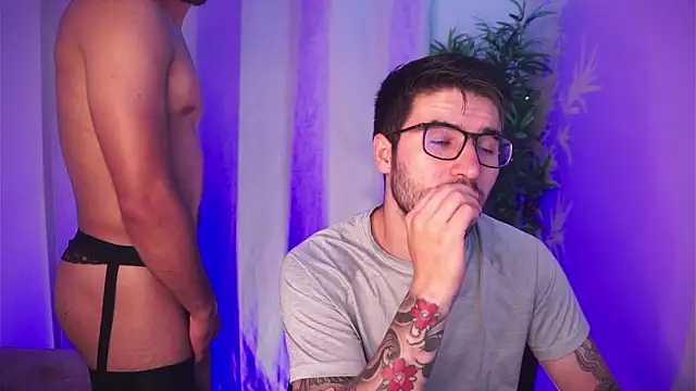 Tony Wylie online show from February 26, 8:41 pm