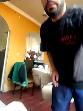 Snapshot of djtimka chatting on November 12, 11:21 am djtimka online show from November 12, 11:21 am