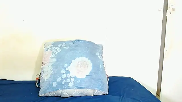 xSpicyQueen8x online show from January 10, 12:59 am