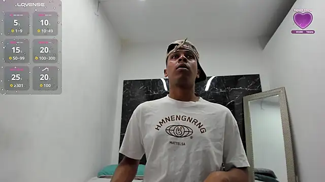 Snapshot of ada-brooke chatting on November 3, 11:44 am ada-brooke online show from November 3, 11:44 am