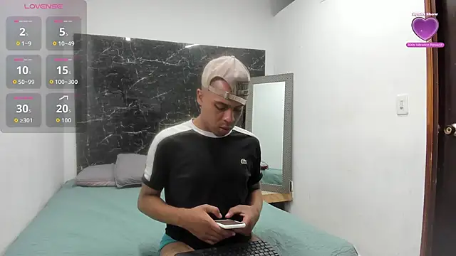 Snapshot of ada-brooke chatting on November 12, 11:43 am ada-brooke online show from November 12, 11:43 am