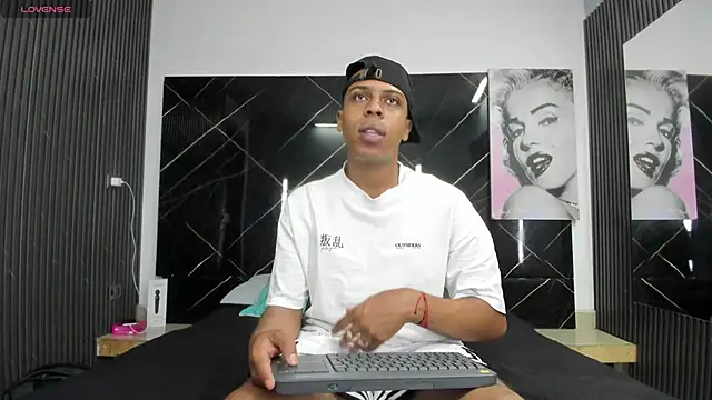 ada-brooke online show from February 20, 4:20 am