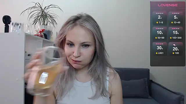 Sunny bunny6 online show from March 5, 9:27 am