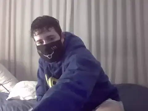 Your femboy24 online show from December 2, 9:39 pm