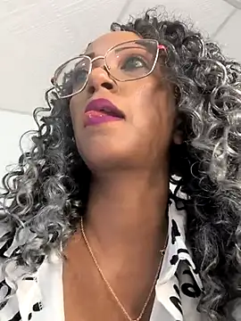 Amaliu  online show from February 16, 6:32 pm