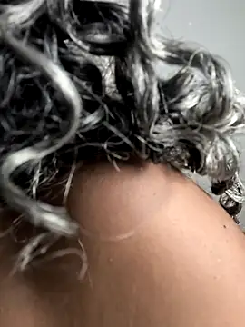 Amaliu  online show from March 9, 5:17 pm