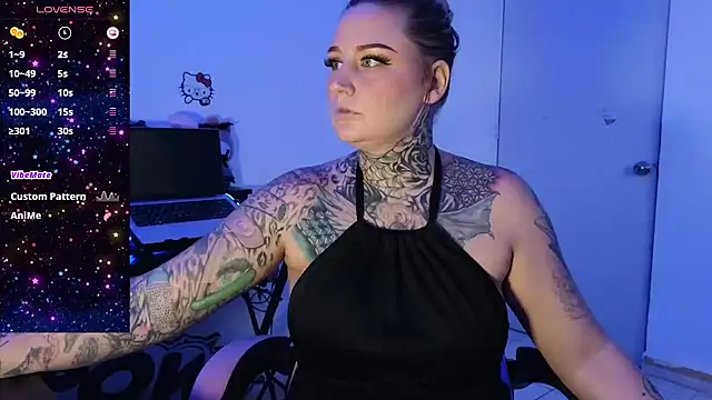 Snapshot of Lisacasandra chatting on December 8, 11:19 pm Lisacasandra online show from December 8, 11:19 pm