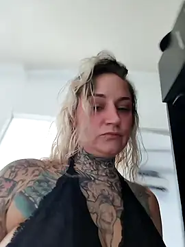 Snapshot of Lisacasandra chatting on February 2, 9:45 pm Lisacasandra online show from February 2, 9:45 pm