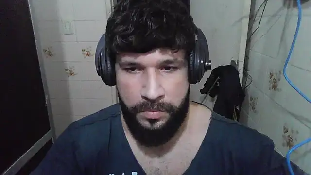 Snapshot of Cauan-t chatting on January 11, 11:24 pm Cauan-t online show from January 11, 11:24 pm