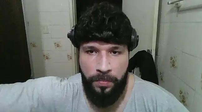 Snapshot of Cauan-t chatting on March 1, 11:47 pm Cauan-t online show from March 1, 11:47 pm