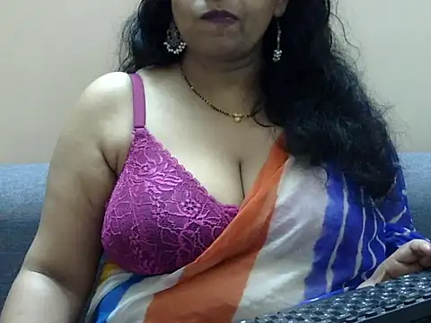 Snapshot of Riya_riyaa chatting on November 30, 3:49 pm Riya riyaa online show from November 30, 3:49 pm