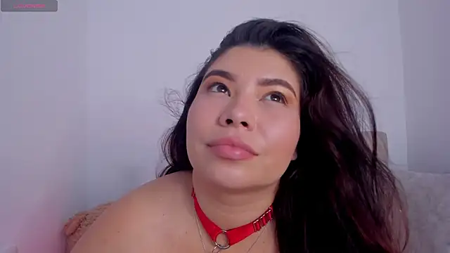 stephaniediaz online show from July 22, 11:40 pm