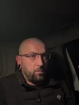 Snapshot of _Haptic_ chatting on March 30, 2:34 am Haptic online show from March 30, 2:34 am