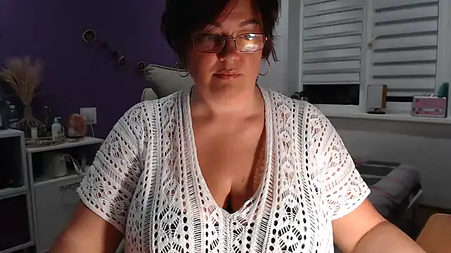 Nora Star online show from December 28, 5:35 pm