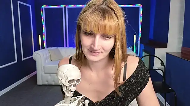 Snapshot of Nika_Kitten chatting on February 13, 8:55 pm Nika Kitten online show from February 13, 8:55 pm