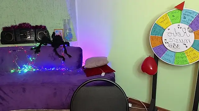 Snapshot of Nika_Kitten chatting on February 22, 5:24 pm Nika Kitten online show from February 22, 5:24 pm