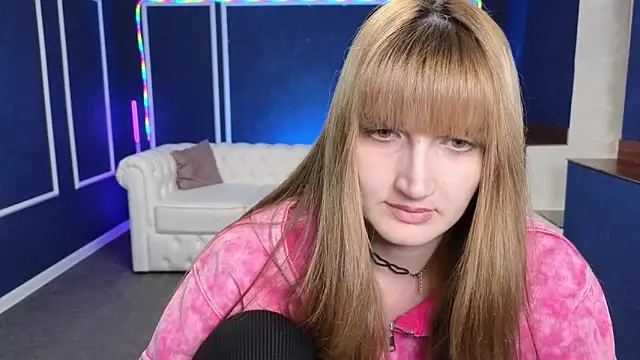 Snapshot of Nika_Kitten chatting on March 3, 6:44 pm Nika Kitten online show from March 3, 6:44 pm
