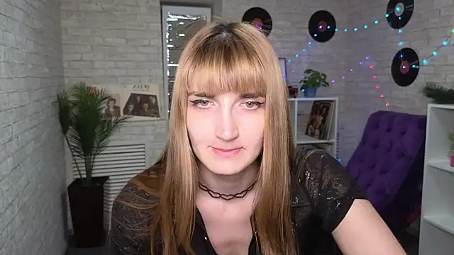Snapshot of Nika_Kitten chatting on March 12, 9:13 pm Nika Kitten online show from March 12, 9:13 pm