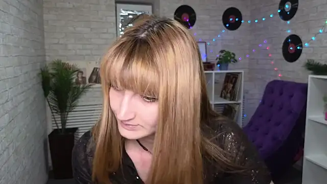 Snapshot of Nika_Kitten chatting on March 13, 12:16 am Nika Kitten online show from March 13, 12:16 am