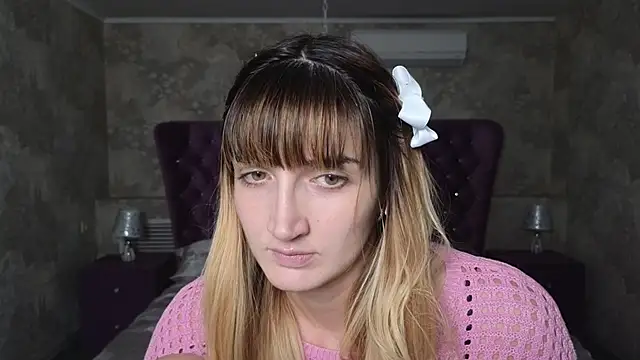 Nika Kitten online show from November 13, 9:30 am