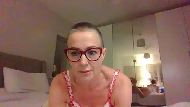 ELEGANT-ARIA36 online show from January 26, 5:44 pm