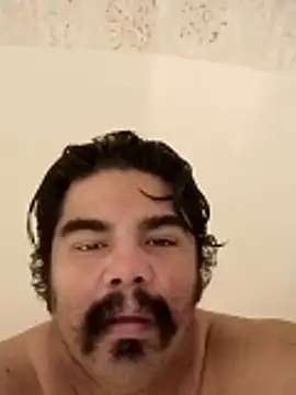 Snapshot of Brickstash chatting on December 20, 3:24 am Brickstash online show from December 20, 3:24 am