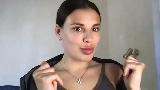 Snapshot of MoonriseGoddess chatting on May 8, 9:36 am MoonriseGoddess online show from May 8, 9:36 am