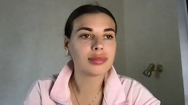 Snapshot of MoonriseGoddess chatting on May 11, 9:15 am MoonriseGoddess online show from May 11, 9:15 am
