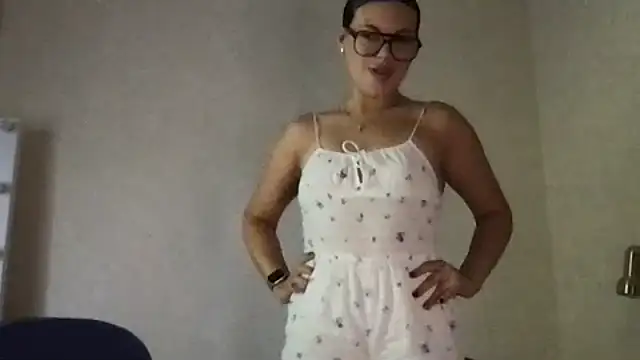 Snapshot of MoonriseGoddess chatting on July 20, 10:39 am MoonriseGoddess online show from July 20, 10:39 am