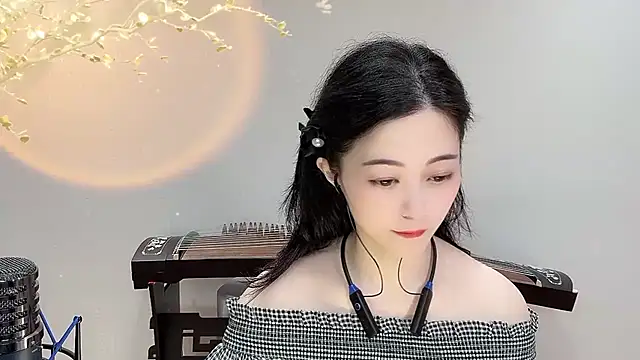 Tian-xin-999 online show from September 14, 3:44 pm