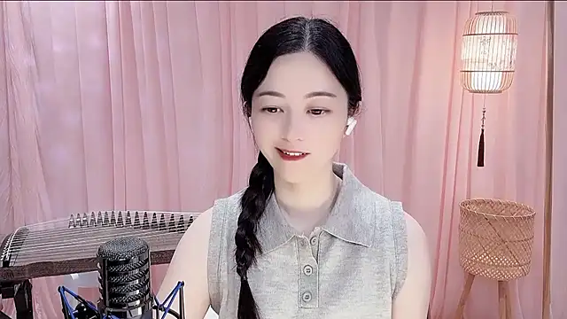 Snapshot of Tian-xin-999 chatting on May 12, 4:15 pm Tian-xin-999 online show from May 12, 4:15 pm