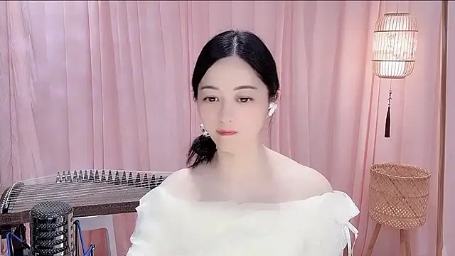 Snapshot of Tian-xin-999 chatting on May 13, 4:15 pm Tian-xin-999 online show from May 13, 4:15 pm