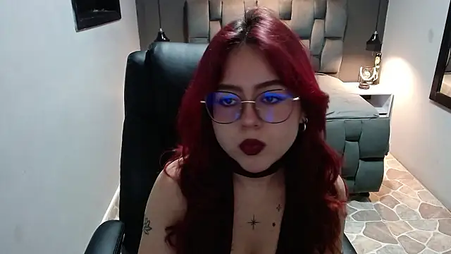 crimson tati  online show from December 3, 3:09 am