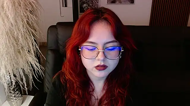 crimson tati  online show from December 6, 7:32 am