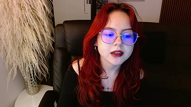 crimson tati  online show from December 13, 7:25 am