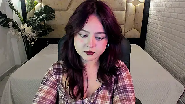 crimson tati  online show from April 30, 5:14 am